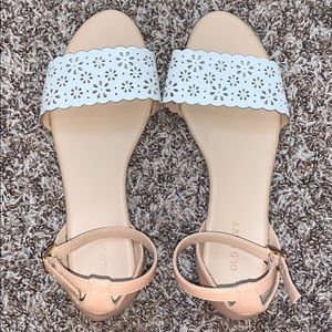 Old Navy women’s sandals (size 6)